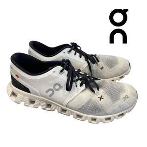 On Running Women’s On Cloud X 3 White Black Running Shoes 11